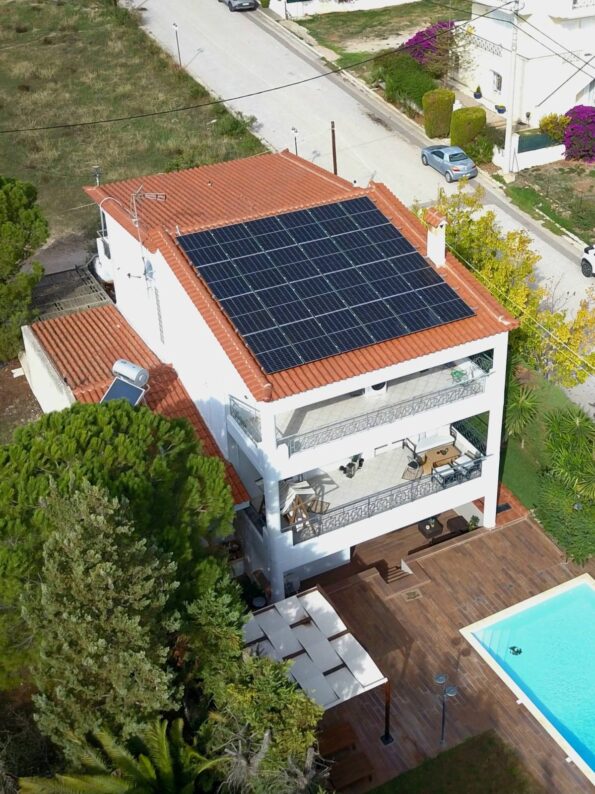 Αυτόνομο Τριφασικό Φωτοβολταϊκό 12 kW με Victron & Μπαταρίες Λιθίου – Αγία Μαρίνα Κορωπίου